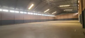 For Rent የሚከራይ መጋዘን