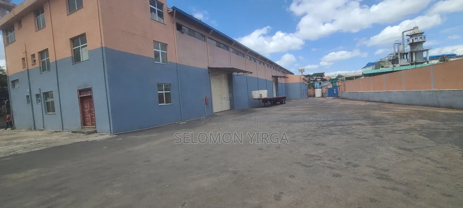 For Rent የሚከራይ መጋዘን