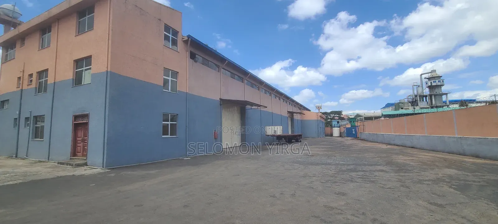 For Rent የሚከራይ መጋዘን