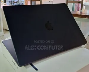 Photo - New Laptop Apple MacBook Air 2023 M2 8GB Apple M2 SSD 512GB