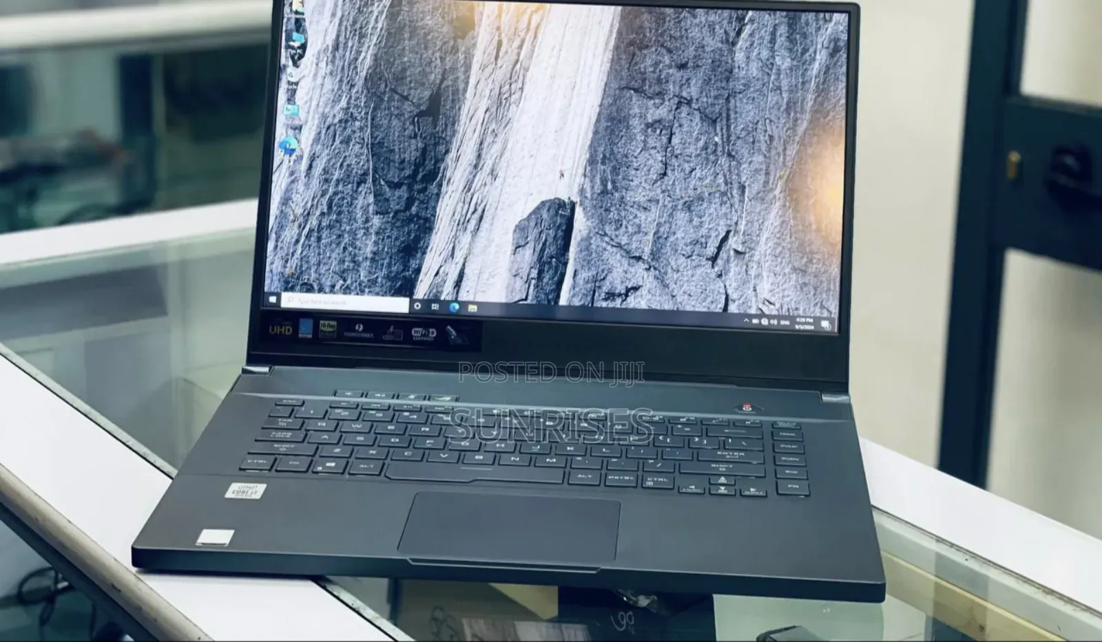 New Laptop Asus ROG Zephyrus G15 32GB Intel Core I7 SSD 512GB