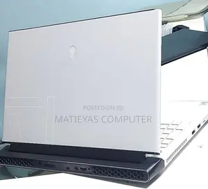 New Laptop Alienware Area-51m 16GB Intel Core I7 SSD 1T