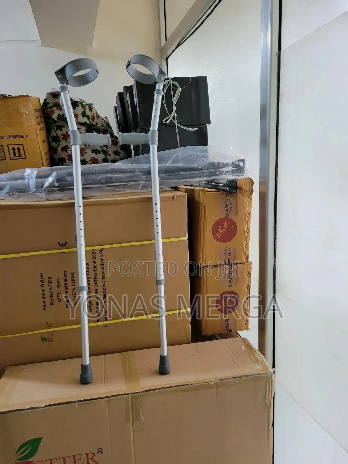 Durable: Elbow Crutches Feature a U-Shaped Design at Elbow