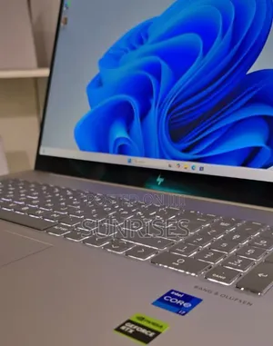 New Laptop HP Envy X360 16GB Intel Core I7 SSD 512GB