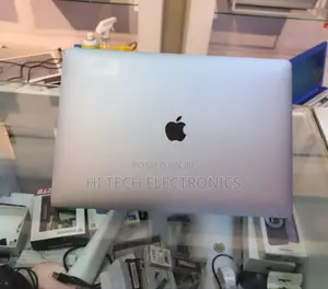 New Laptop Apple MacBook 2018 16GB Intel Core I7 SSD 512GB