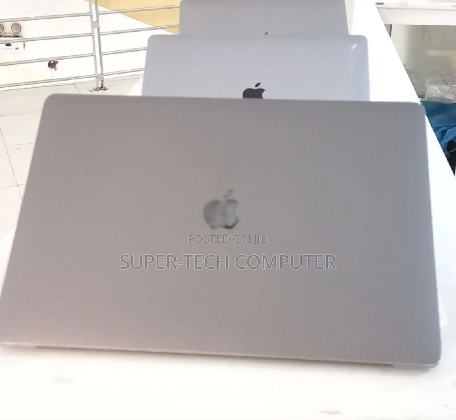 New Laptop Apple MacBook Pro 2016 16GB Intel Core I7 SSD 512GB