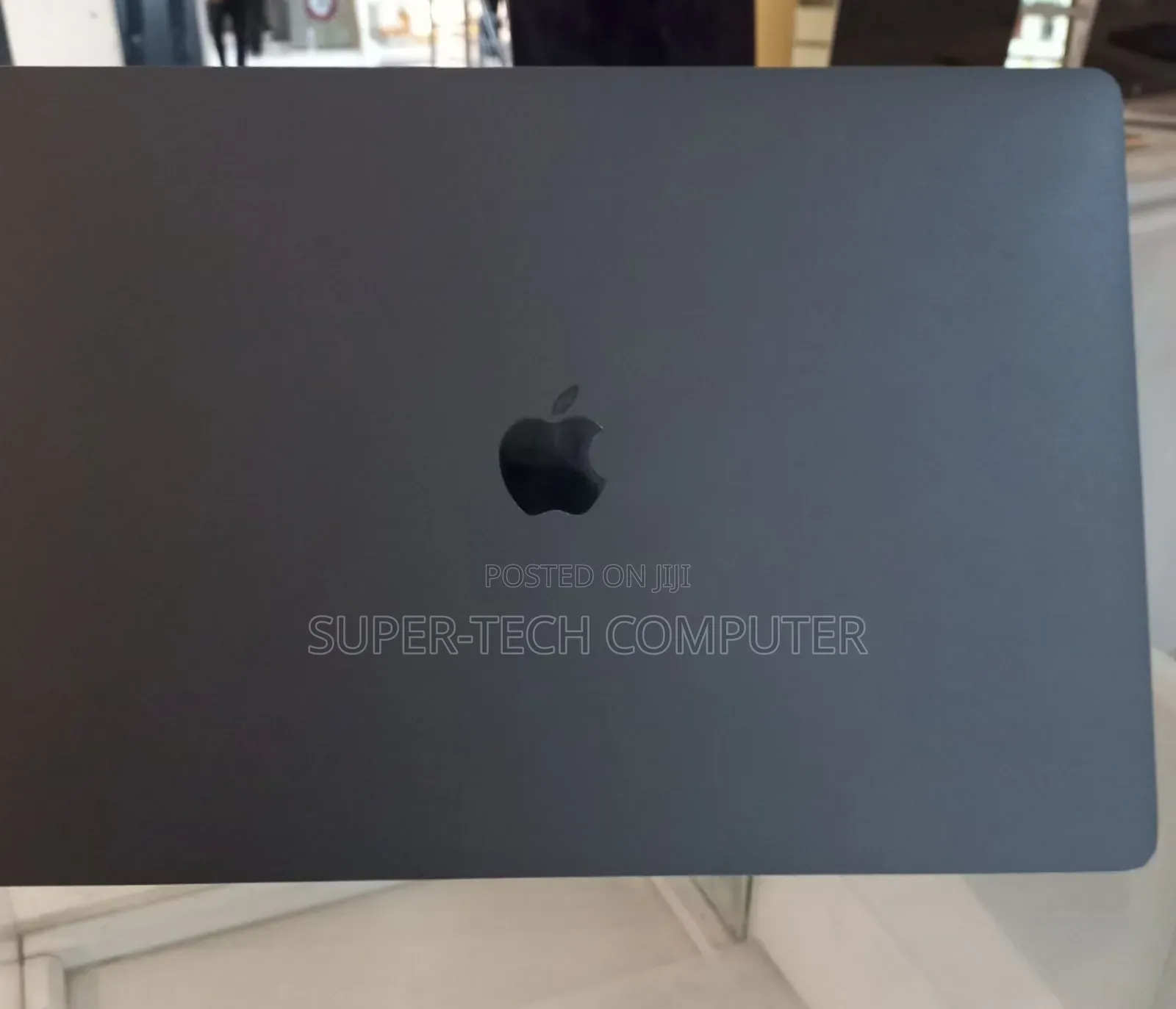 New Laptop Apple MacBook Pro 2016 16GB Intel Core I7 SSD 512GB