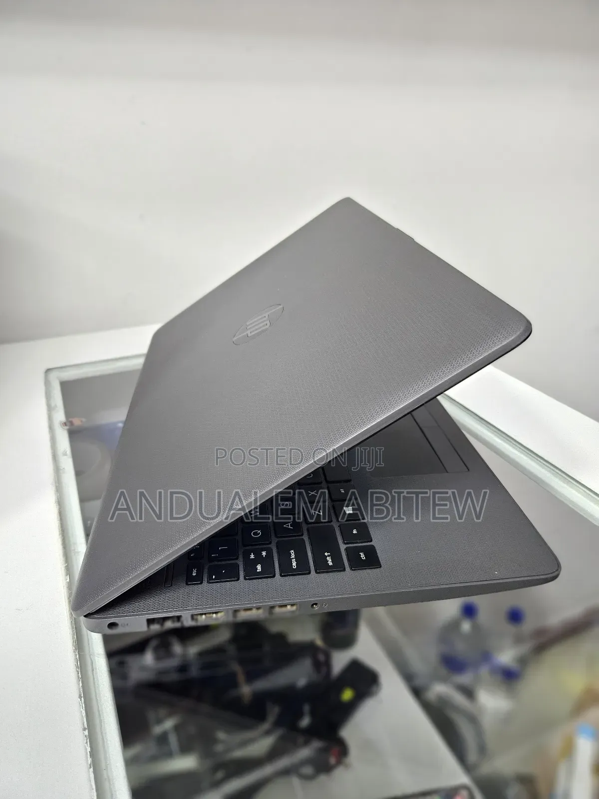 New Laptop HP Stream Notebook 8GB Intel Core I3 SSD 1T