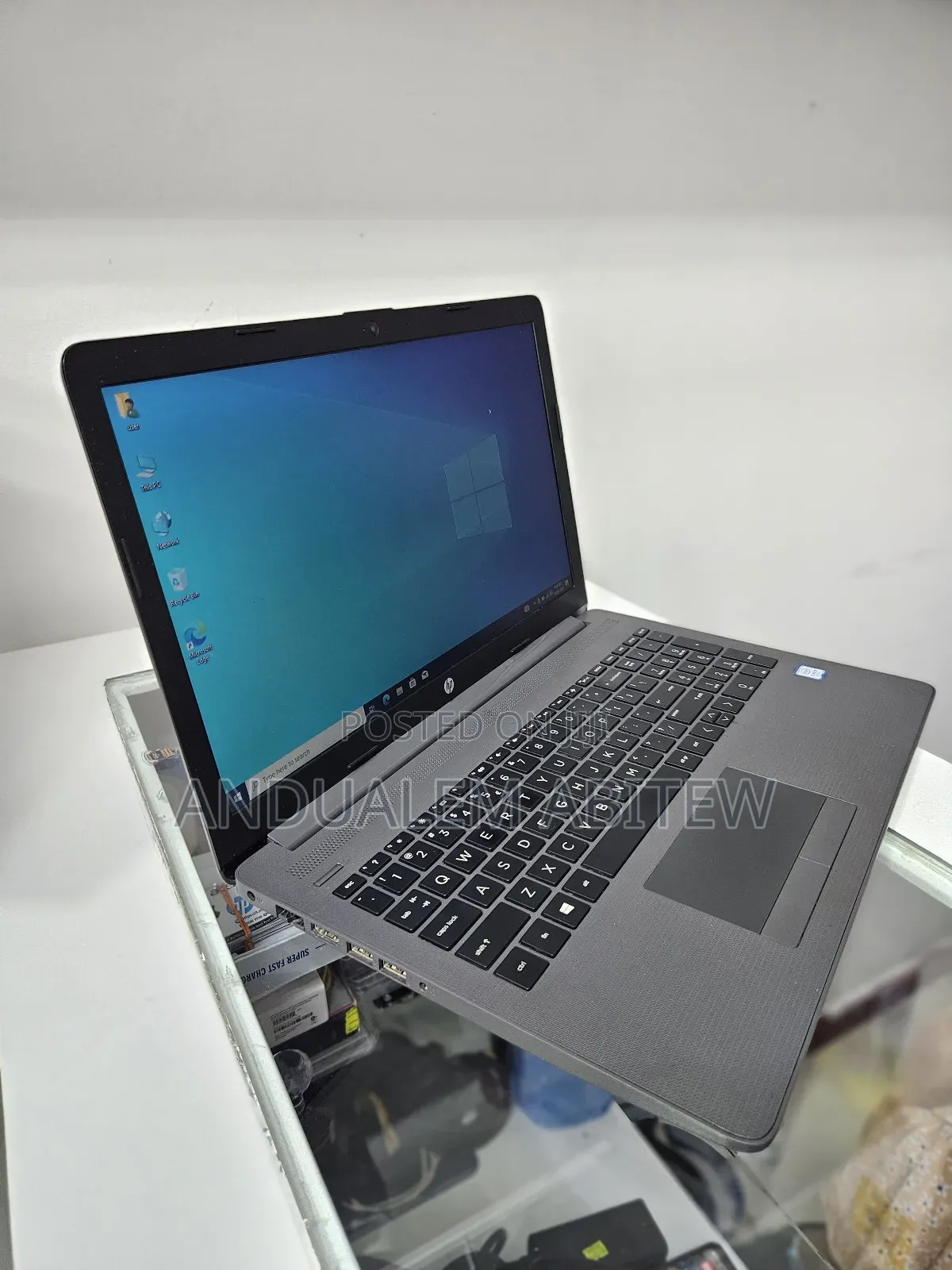 New Laptop HP Stream Notebook 8GB Intel Core I3 SSD 1T