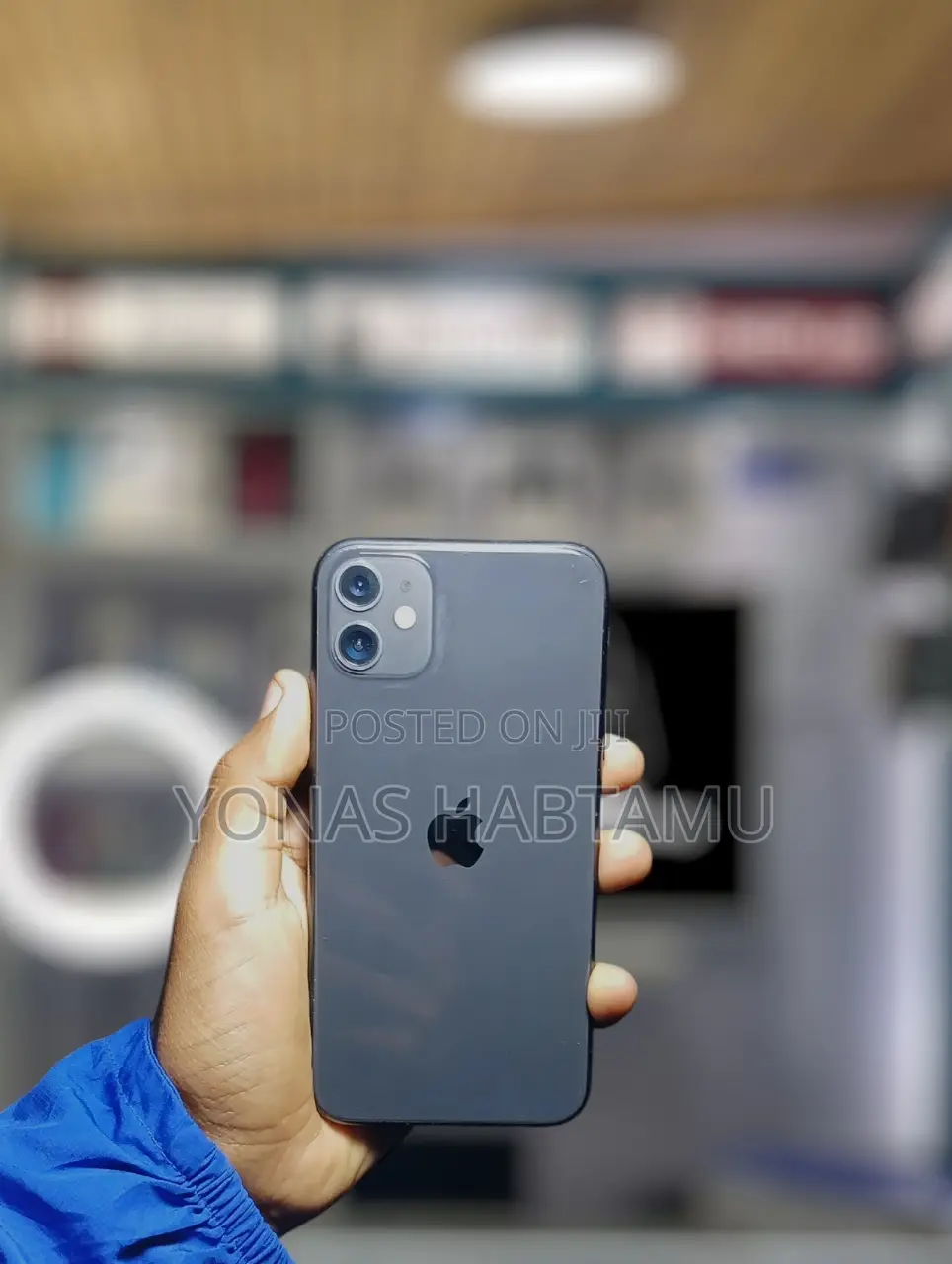 New Apple iPhone 11 64 GB Black