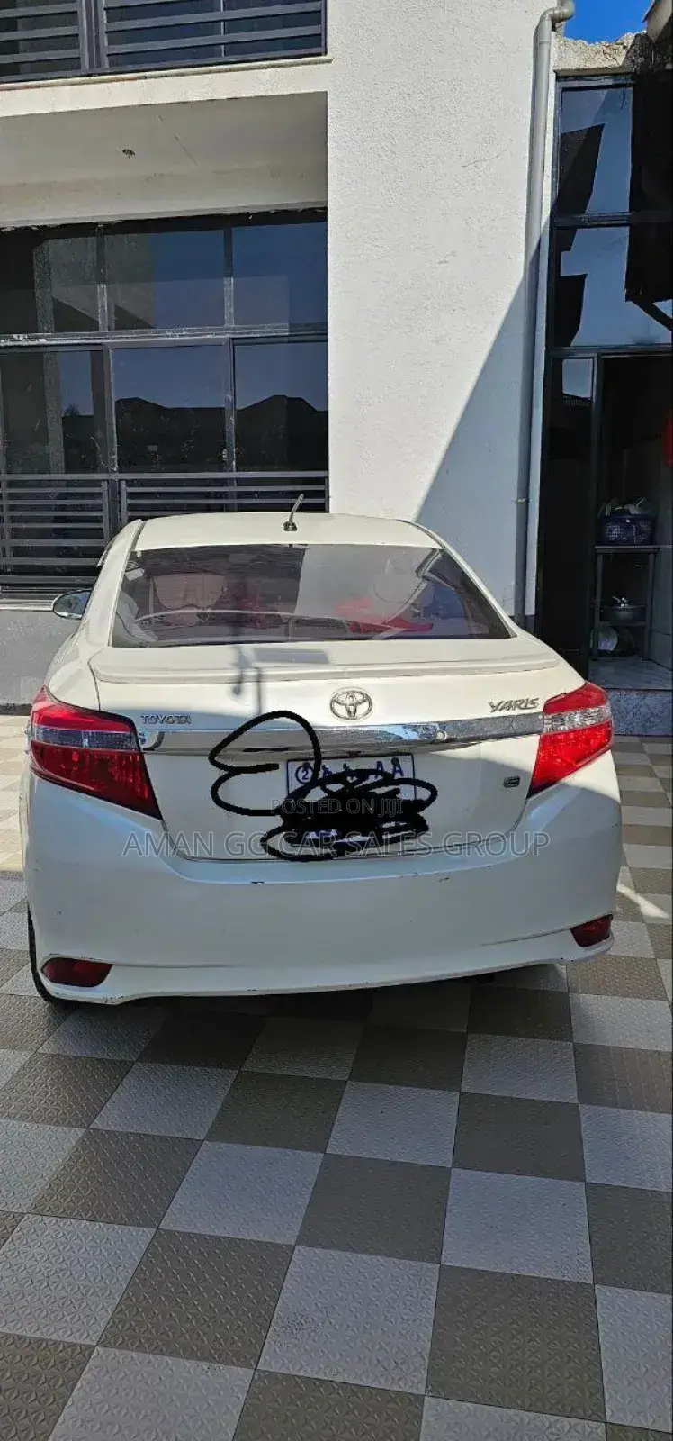 Toyota Yaris 2015 Ivory