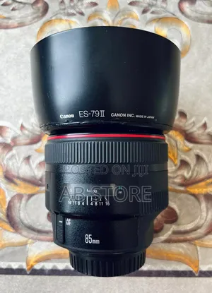 Photo - Canon EF Lens 85mm F/1.2 II USM Uv-Filter Brand New
