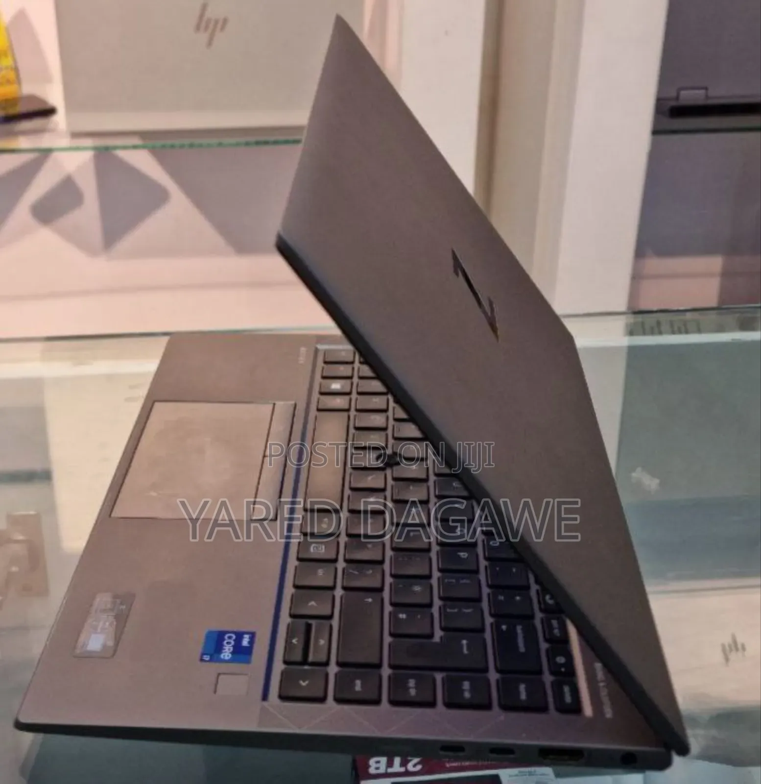 New Laptop HP ZBook Firefly G8 16GB Intel Core I7 SSD 512GB