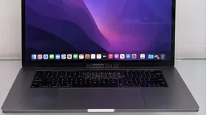 New Laptop Apple MacBook Pro 2018 32GB Intel Core I9 SSD 512GB