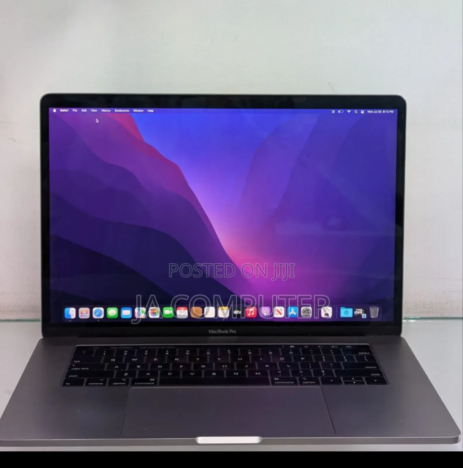 New Laptop Apple MacBook Pro 2018 32GB Intel Core I9 SSD 512GB