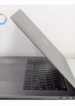 Photo - New Laptop Apple MacBook 2018 32GB Intel Core I9 SSD 512GB