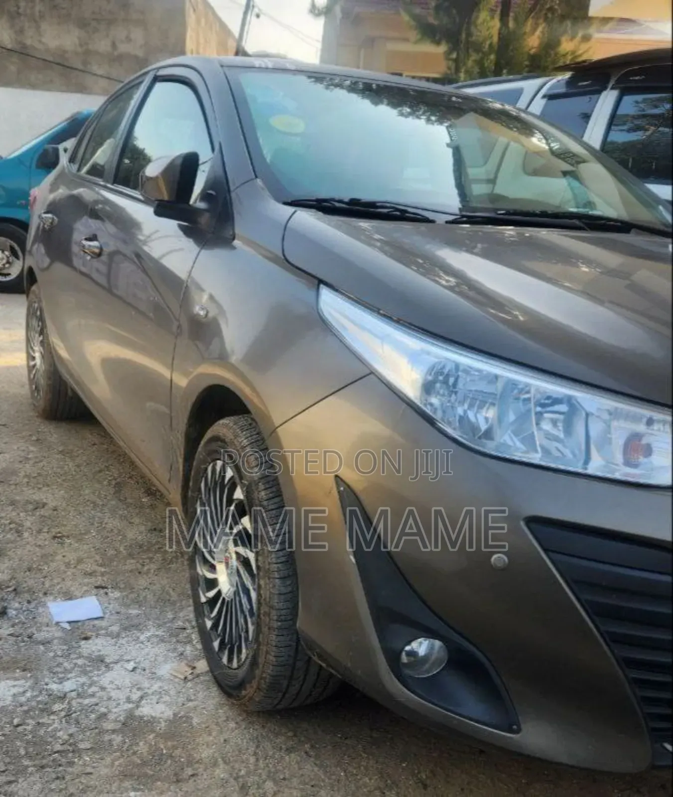 Toyota Yaris 2020 Gray