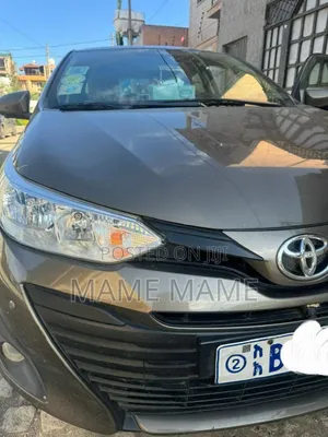 Toyota Yaris 2020 Gray