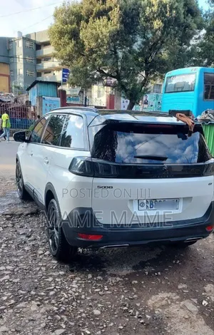 New Peugeot 5008 2021 White
