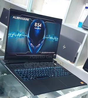 New Laptop Alienware M17x R2 24GB AMD Ryzen 9 SSD 1T