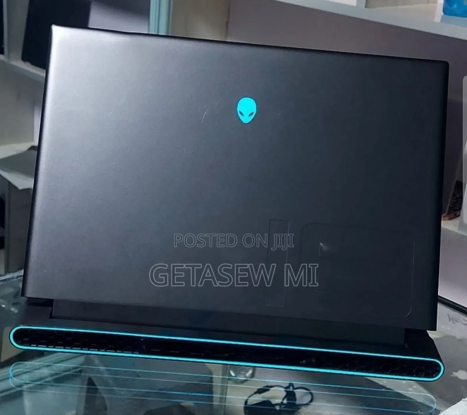 New Laptop Alienware M17x R2 24GB AMD Ryzen 9 SSD 1T