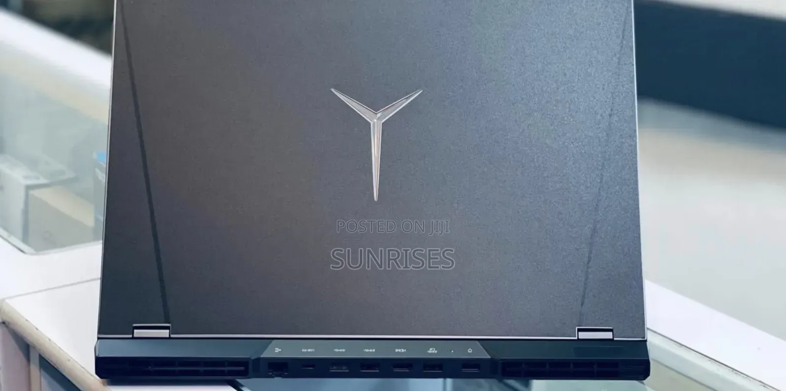 New Laptop Lenovo Legion 5 16GB AMD Ryzen 7 SSD 512GB