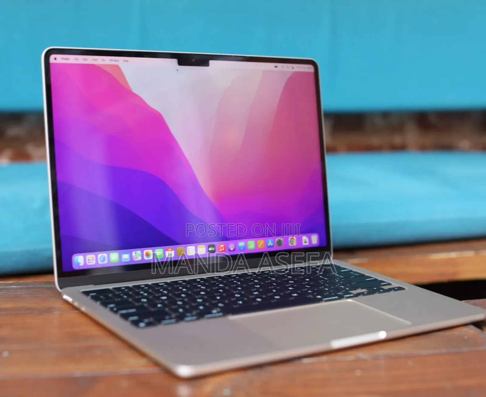 New Laptop Apple MacBook Air 2022 M2 8GB Apple M2 SSD 256GB