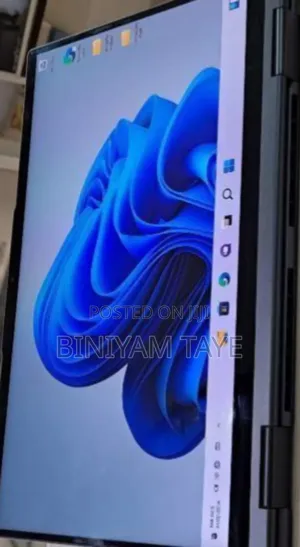 Photo - New Laptop Lenovo Yoga 710 16GB Intel Core I7 SSD 512GB