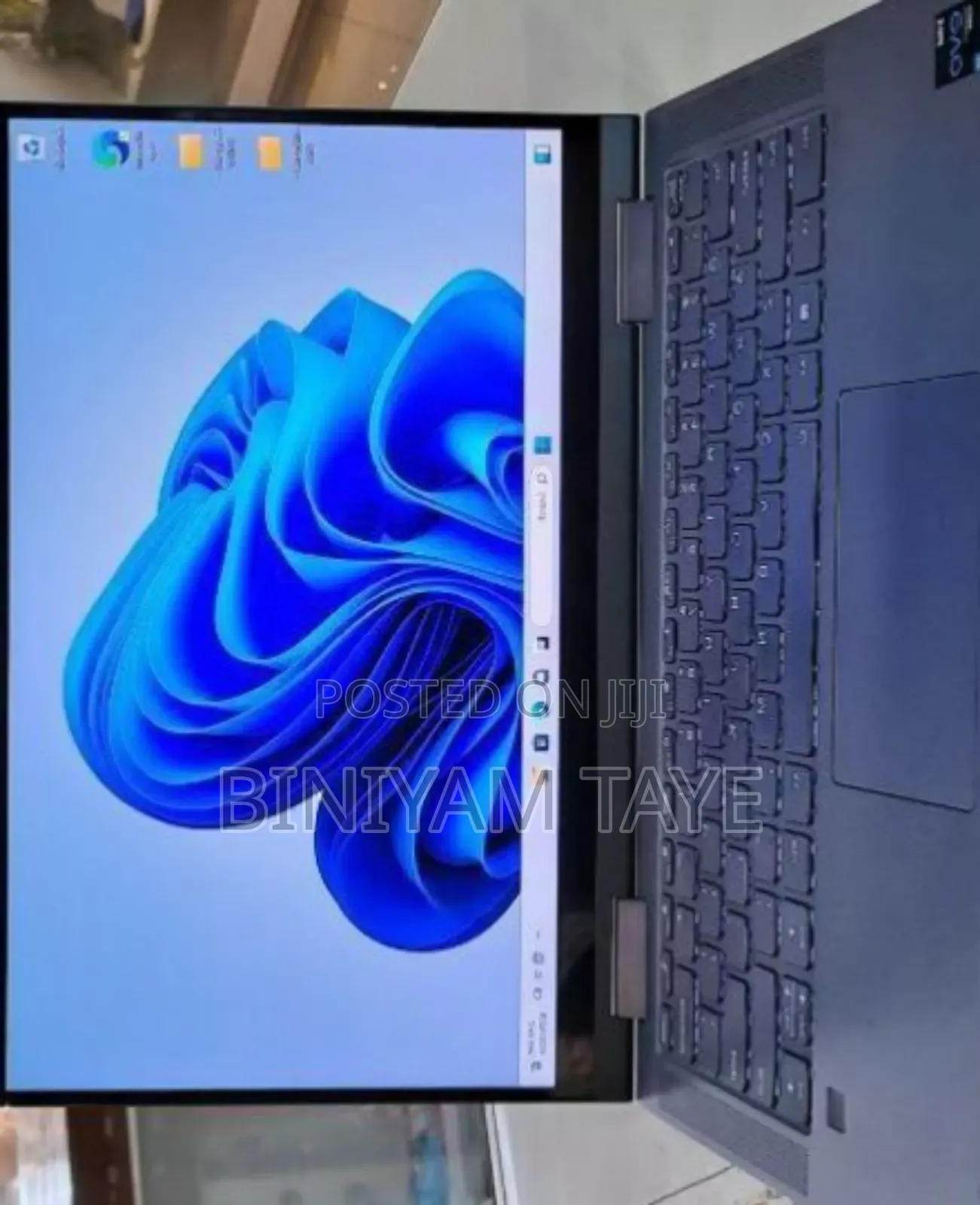 New Laptop Lenovo Yoga 710 16GB Intel Core I7 SSD 512GB