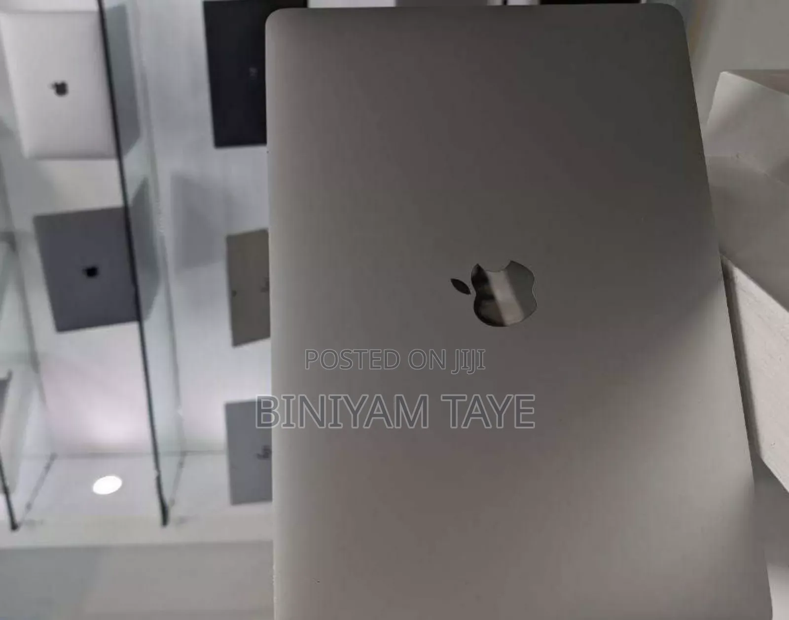 New Laptop Apple MacBook Air 2020 M1 16GB Intel Core I7 SSD 512GB