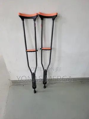 Photo - Auxiliary Bilateral Crutches ፶{}Crutches፪₴Cranch፻=Crutches
