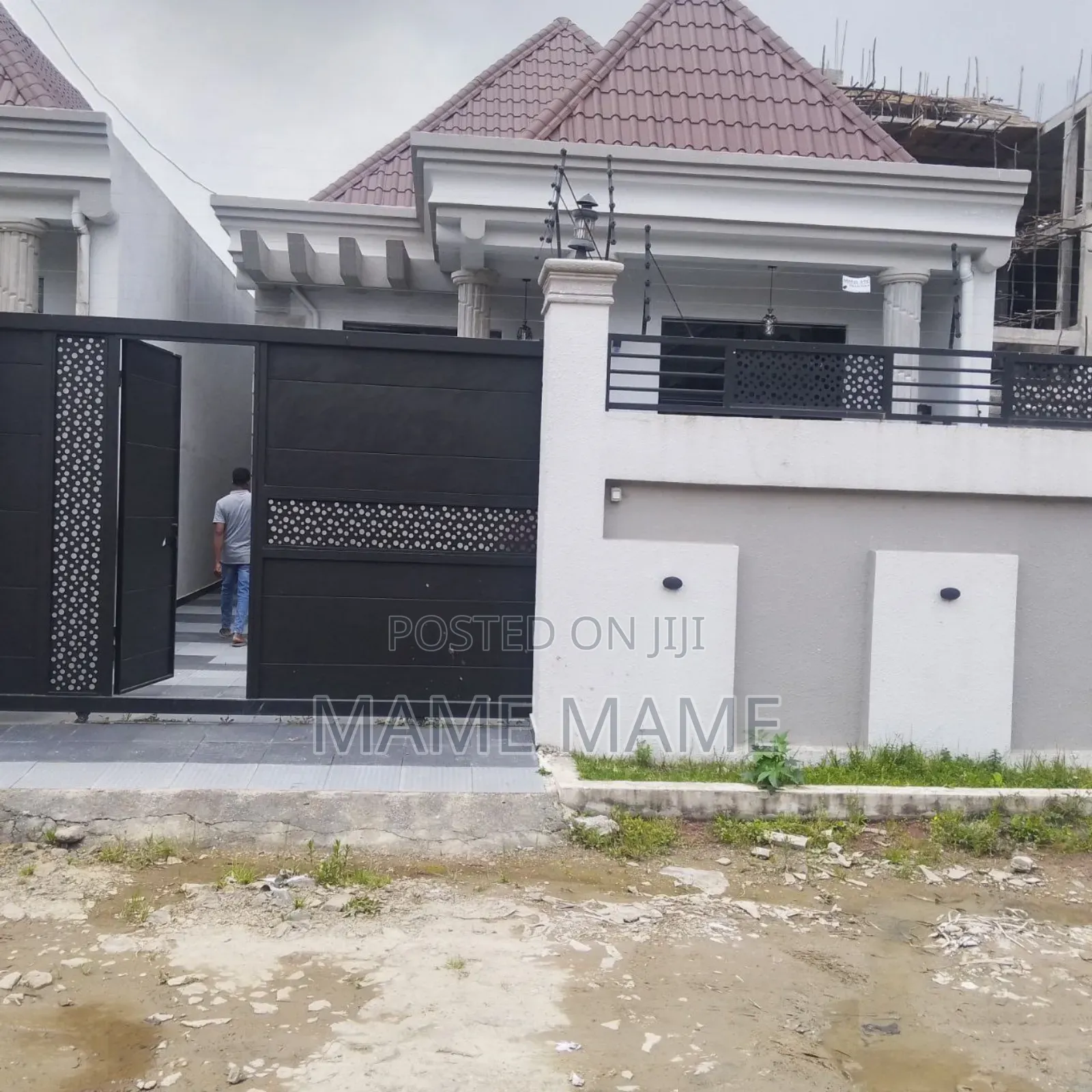 5bdrm Villa in Addis Abeba, Bole for sale