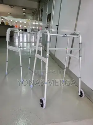 Walker – Standard፬-Bariatric Walkers
፵0easy Movement