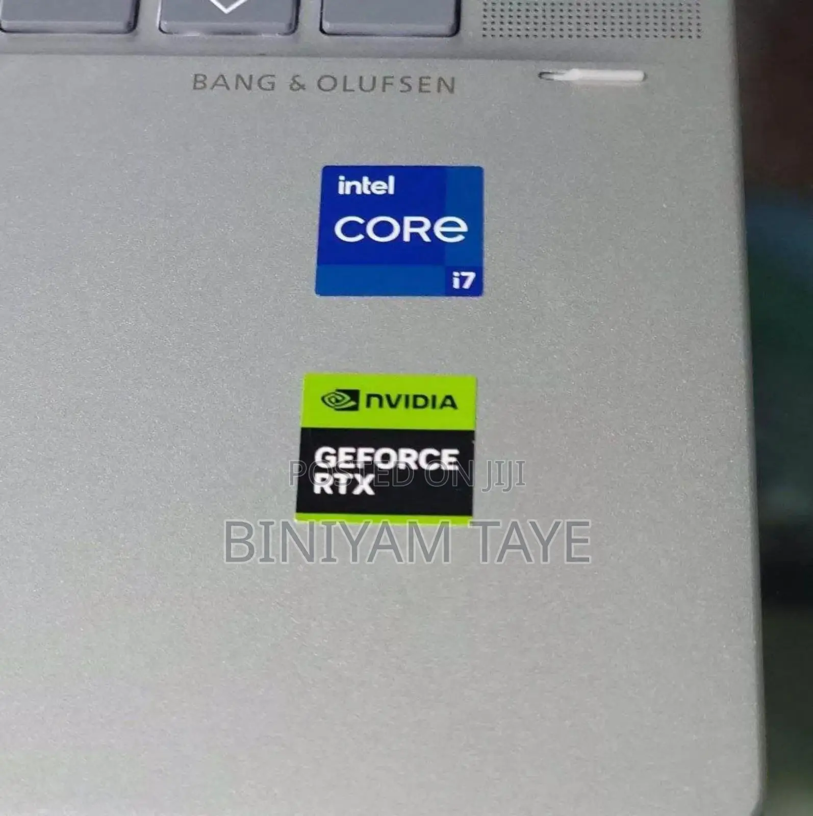 New Laptop HP Envy X360 8GB Intel Core I7 SSD 1T