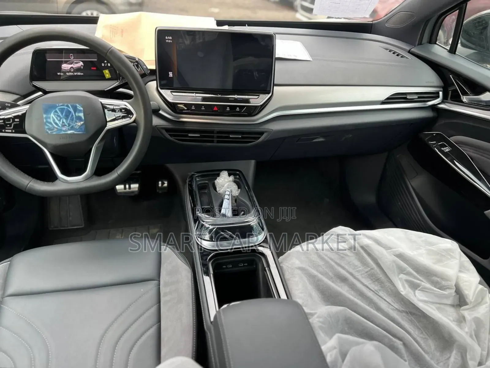 Volkswagen ID.4 2024 Gray