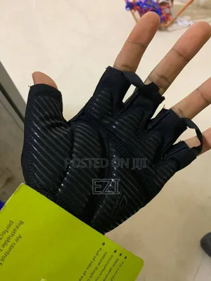 Photo - Standard Men's Gym Glove