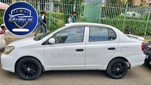 Toyota Platz 1.0 FWD 2003 Ivory