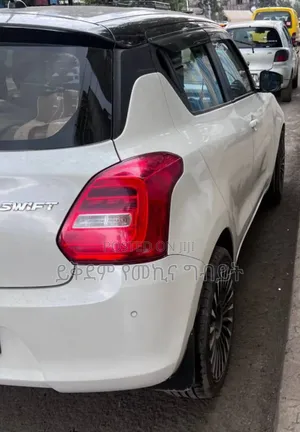 Suzuki Swift 2021 White