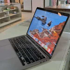 New Laptop Apple MacBook Pro 2020 16GB Intel Core I5 SSD 512GB