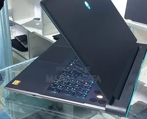 New Laptop Alienware M17x R2 24GB AMD Ryzen 9 SSD 512GB