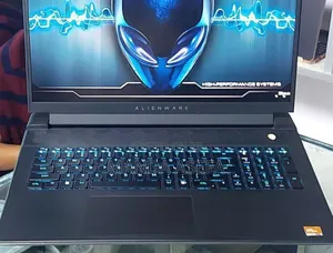New Laptop Alienware M17x R2 24GB AMD Ryzen 9 SSD 512GB
