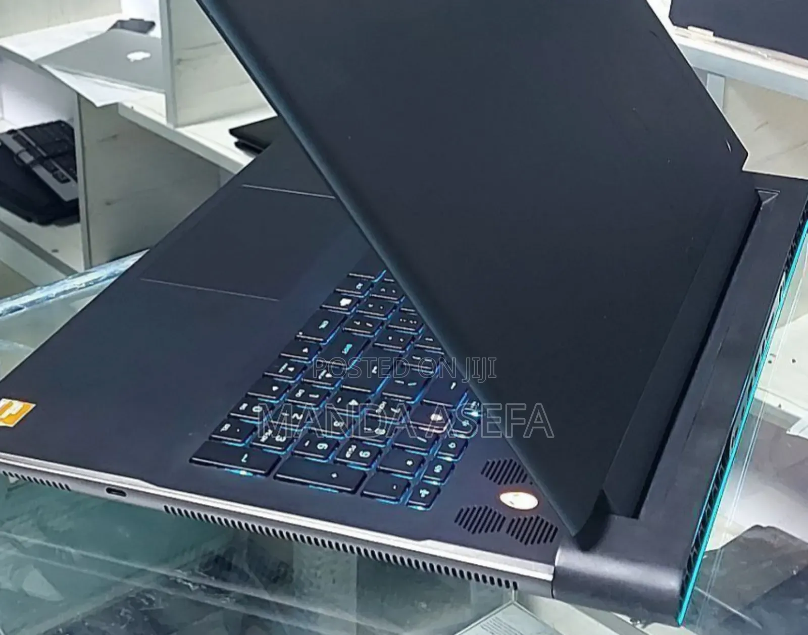 New Laptop Alienware M17x R2 24GB AMD Ryzen 9 SSD 512GB