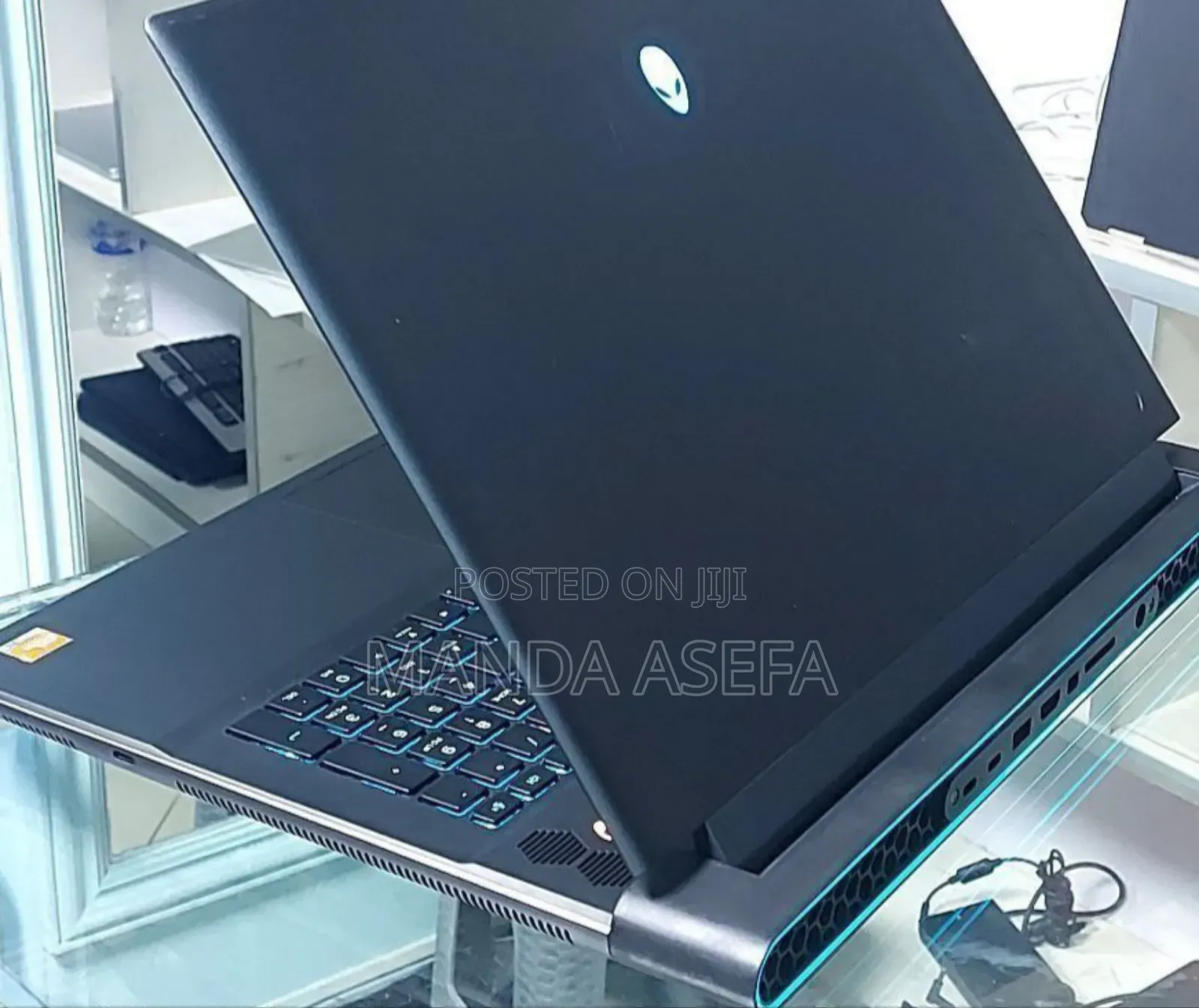 New Laptop Alienware M17x R2 24GB AMD Ryzen 9 SSD 512GB