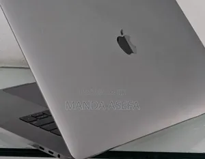 New Laptop Apple MacBook Pro 2018 32GB Intel Core I9 SSD 512GB