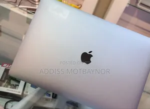 New Laptop Apple MacBook 2018 16GB Intel Core I7 SSD 512GB