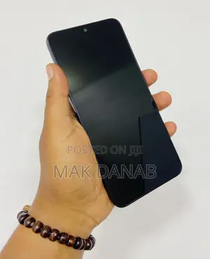 Photo - New Samsung Galaxy A25 256 GB White