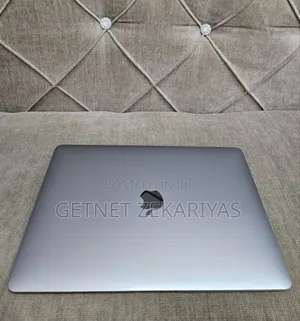 New Laptop Apple MacBook Air 2019 8GB Intel Core I5 SSD 128GB