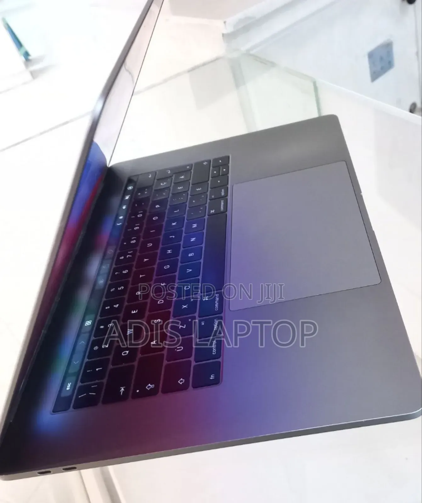 New Laptop Apple MacBook Pro 2016 16GB Intel Core I7 SSD 512GB