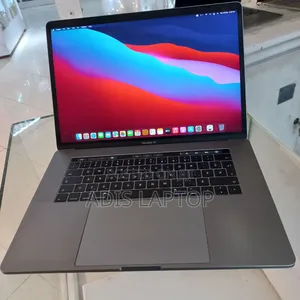 Photo - New Laptop Apple MacBook Pro 2016 16GB Intel Core I7 SSD 512GB