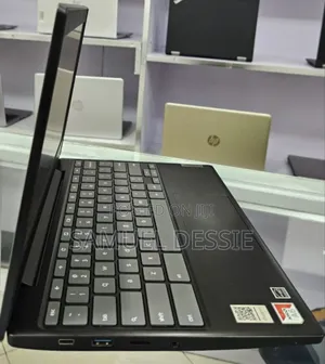 Photo - Laptop Lenovo Chromebook C330 4GB AMD A6 SSD 32GB